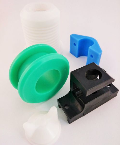 Kunststoffdrehteile und Kunststofffrästeile aus Thermoplasten