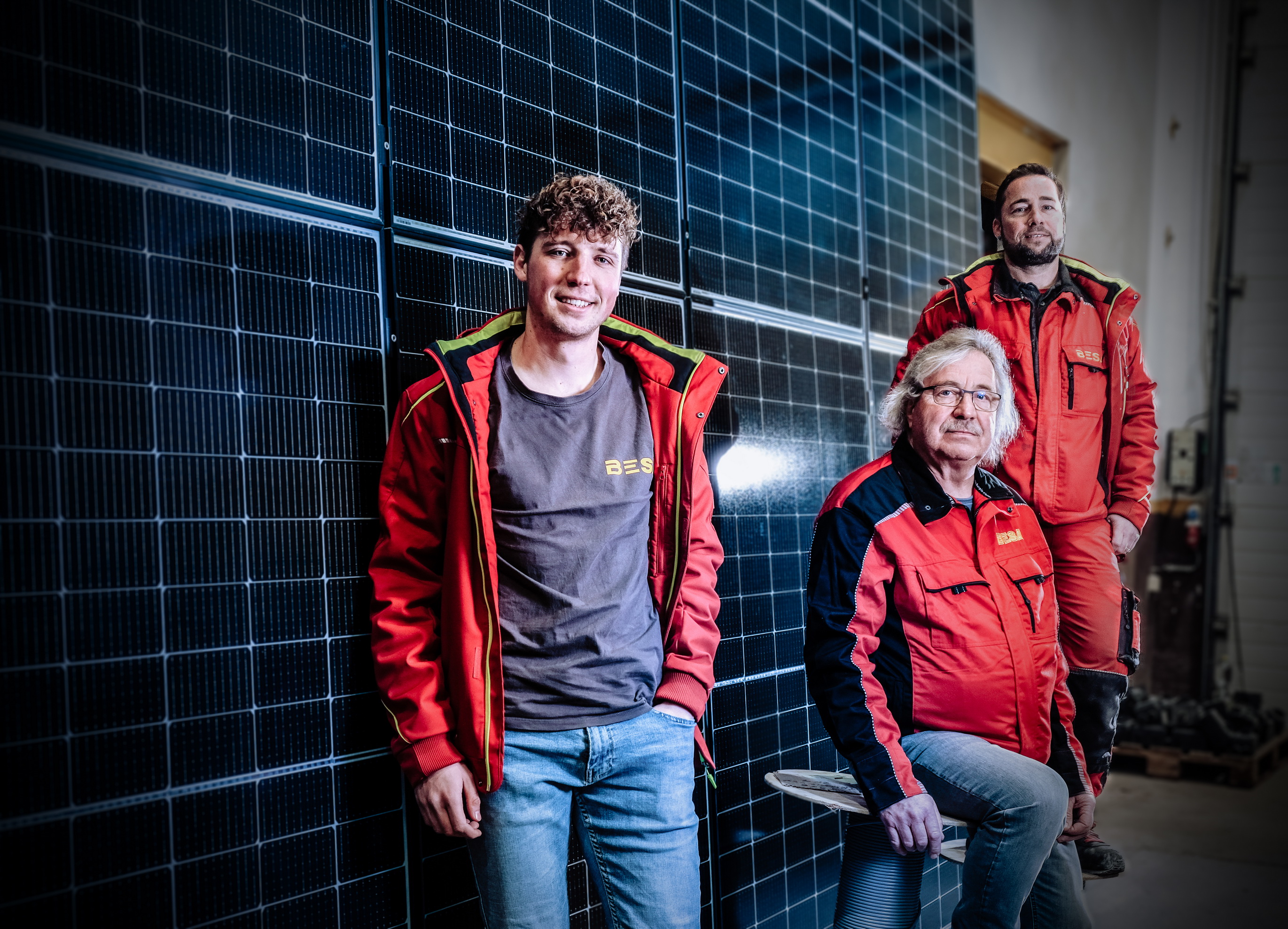 BESA gmbH Photvoltaik Solaranlagenbau Sonnenkönige der BESA BESA gmbH Photvoltaik Solaranlagenbau Sonnenkönige der BESA